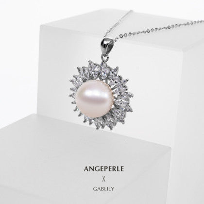 White Pearl Necklace